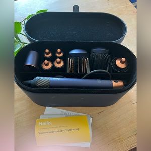 Dyson Airwrap ultimate hairstyling tool!